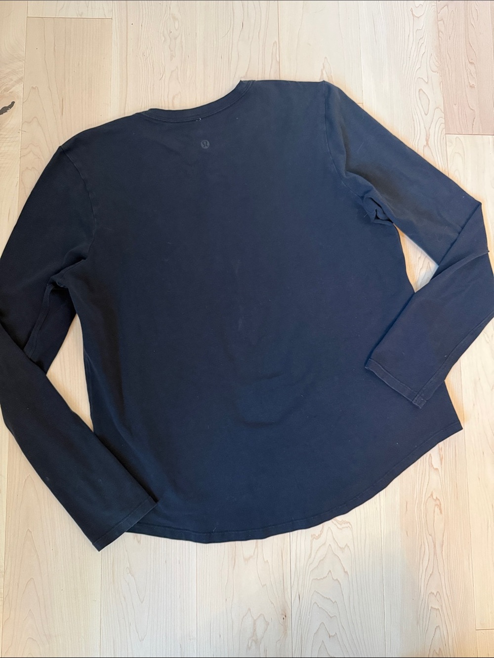 lululemon athletica Black Long Sleeve Crew Tee M